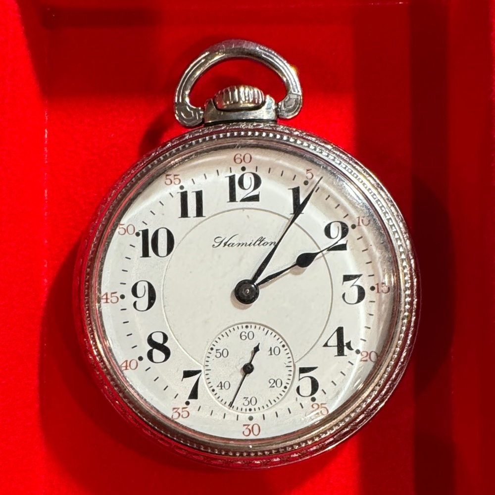 Hamilton 972 Railroad Grade 17 Jewels Mechanical Pocket Watch Silver Tone Case